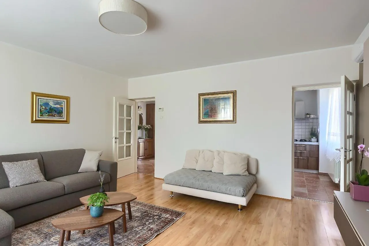 Villa Casa Magna Pula Apartment